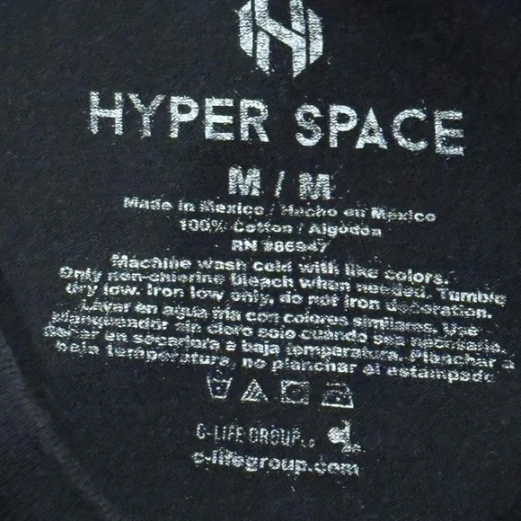 NASA t-shirt with beautiful graphics on front and back - Picture 4 of 6